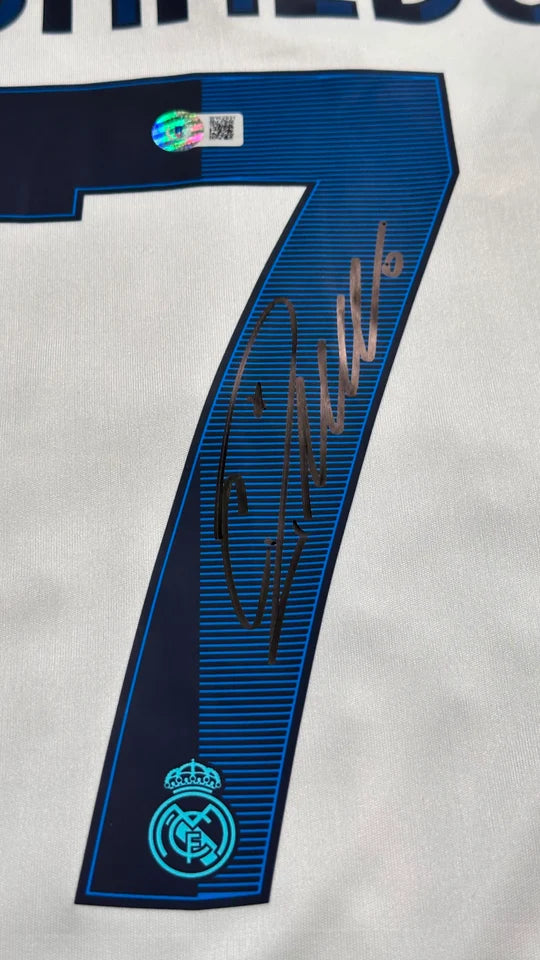 Cristiano Ronaldo Signed Real Madrid #7 Jersey with Beckett COA