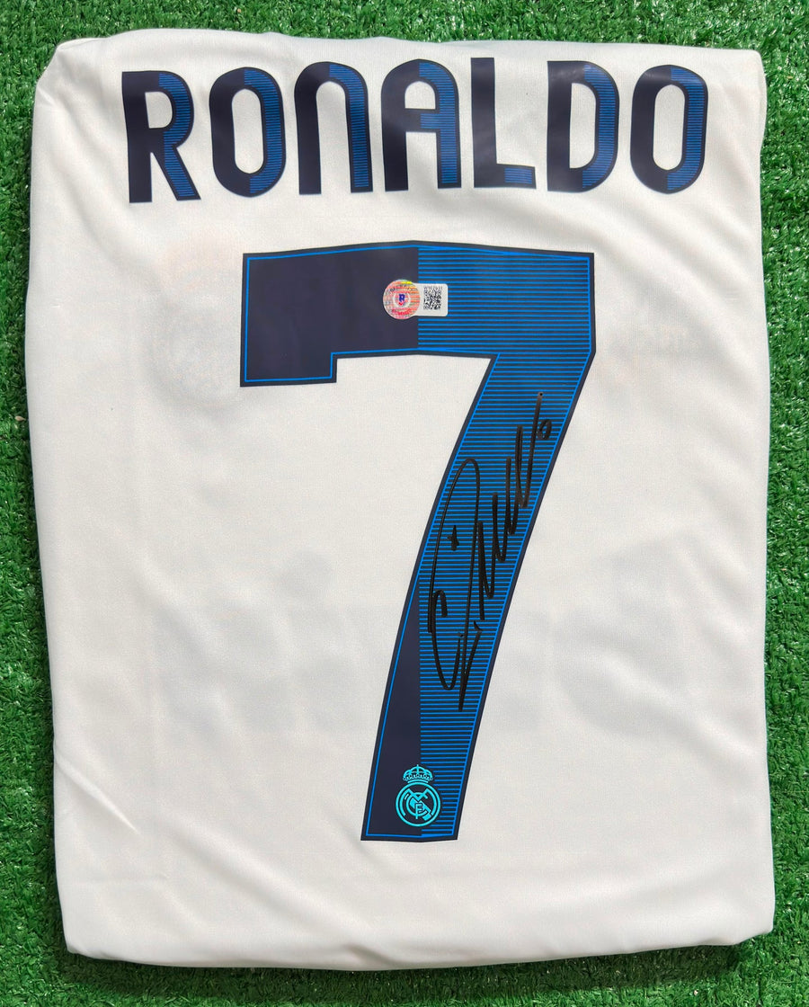 Cristiano Ronaldo Signed Real Madrid #7 Jersey with Beckett COA