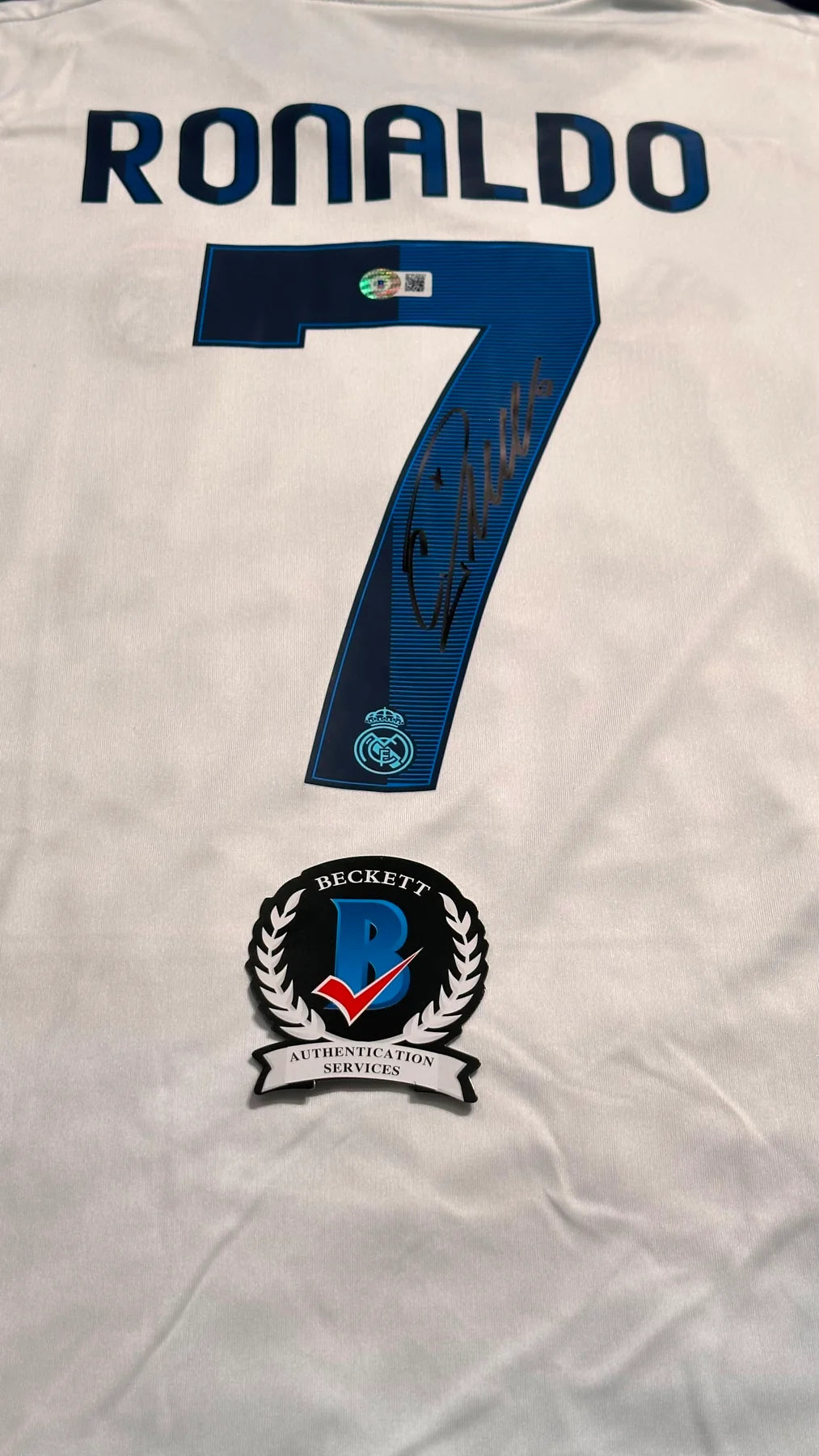 Cristiano Ronaldo Signed Real Madrid #7 Jersey with Beckett COA