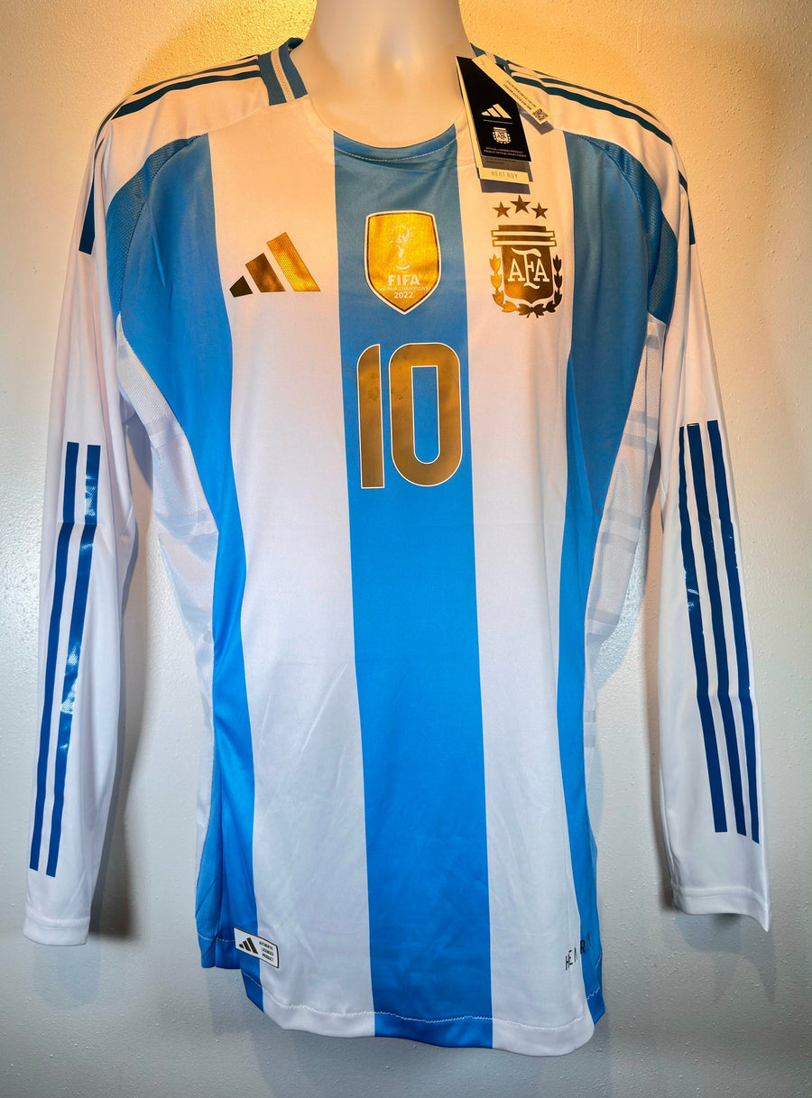 Lionel Messi 2022 Argentina Champions Long-Sleeve Jersey front view