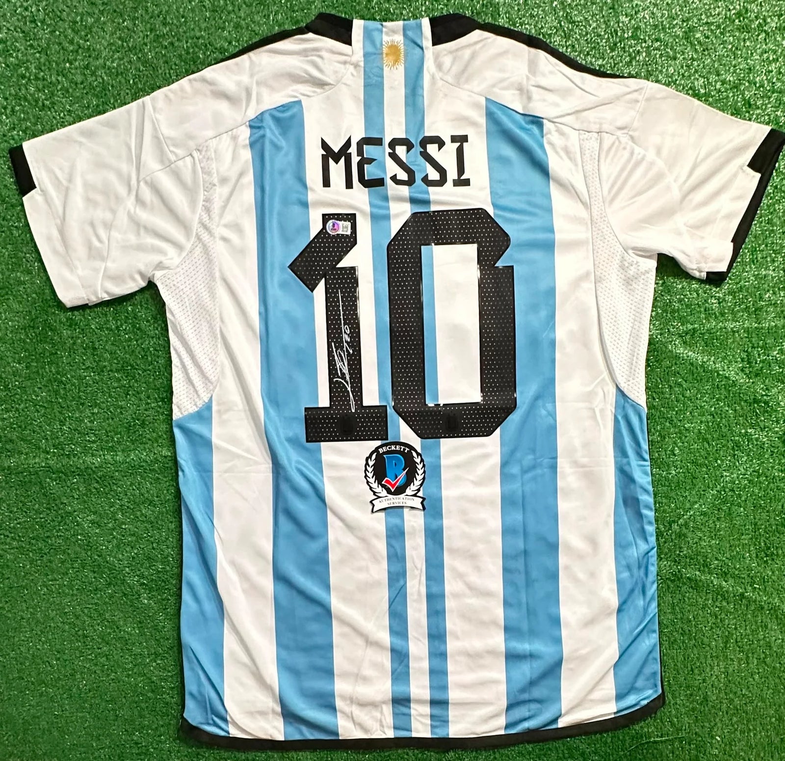 Lionel Messi Signed Argentina #10 Jersey – Beckett Authenticated