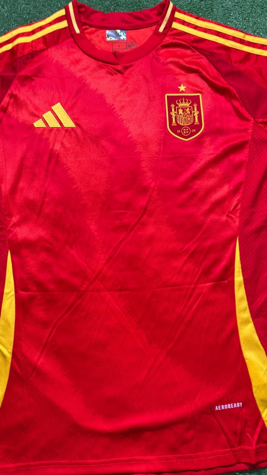 Lamine Yamal signed Spain home jersey detail view 15