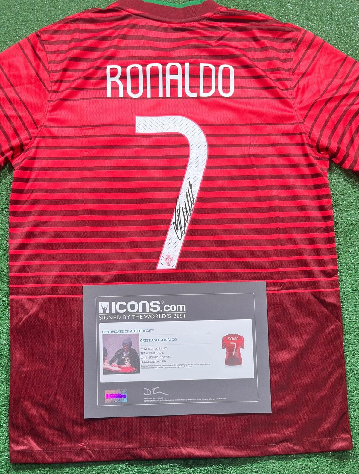 Cristiano Ronaldo signed Portugal home jersey detail view 11