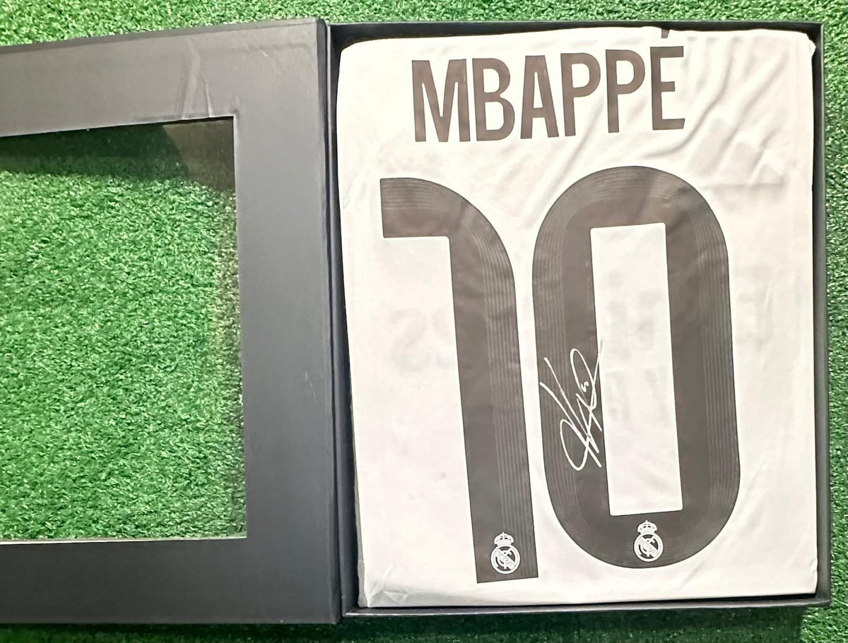 Kylian Mbappé signed Real Madrid home jersey detail view 5