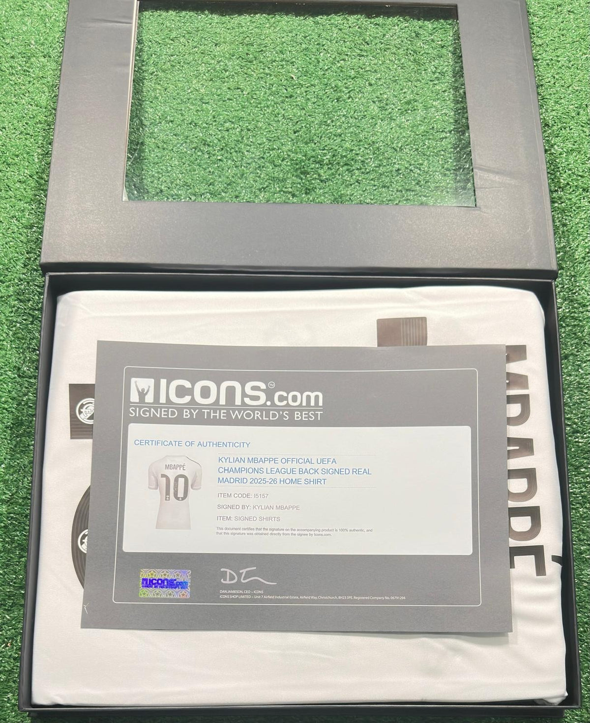 Kylian Mbappé signed Real Madrid home jersey detail view 3