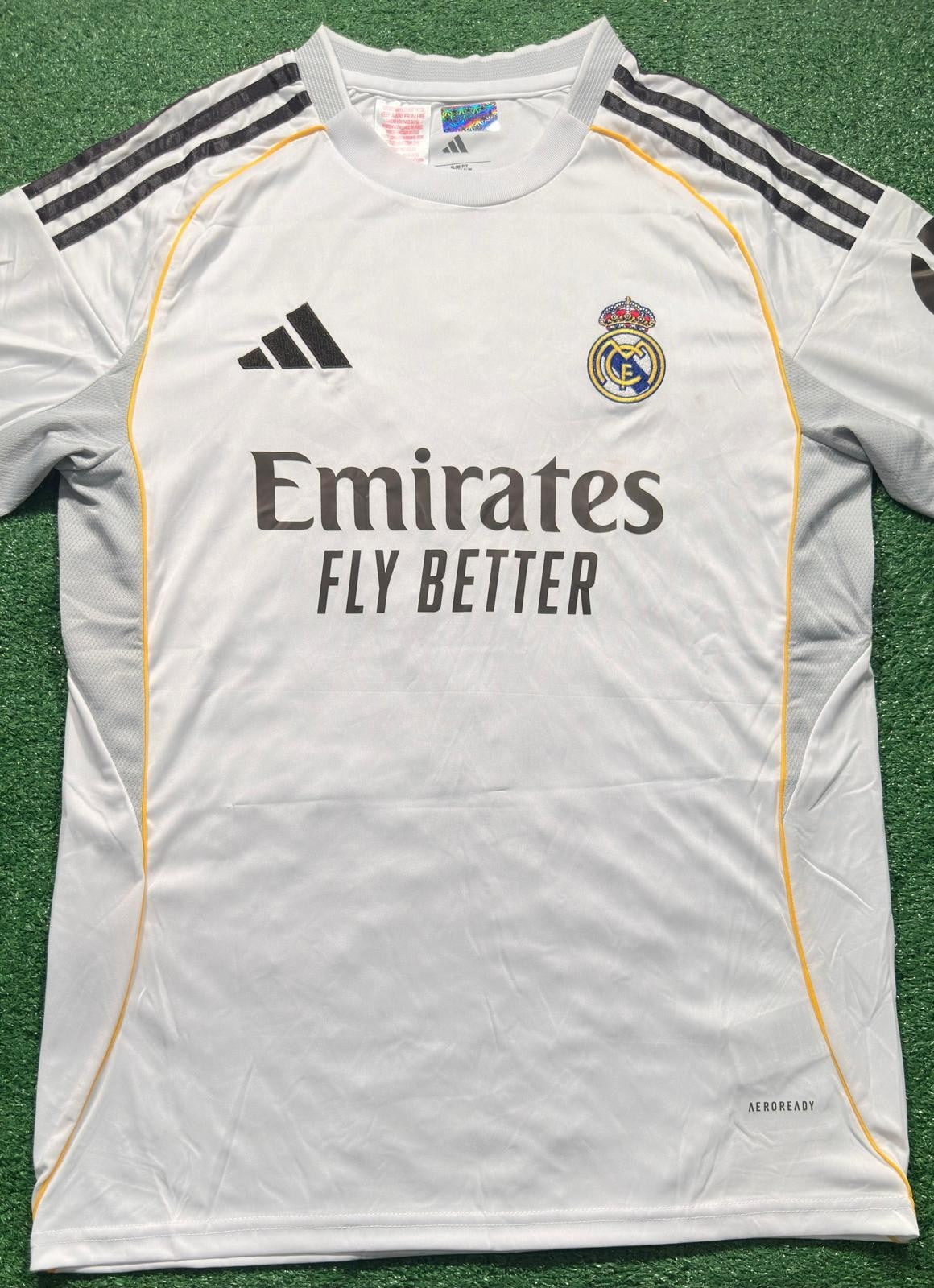 Kylian Mbappé signed Real Madrid home jersey detail view 12