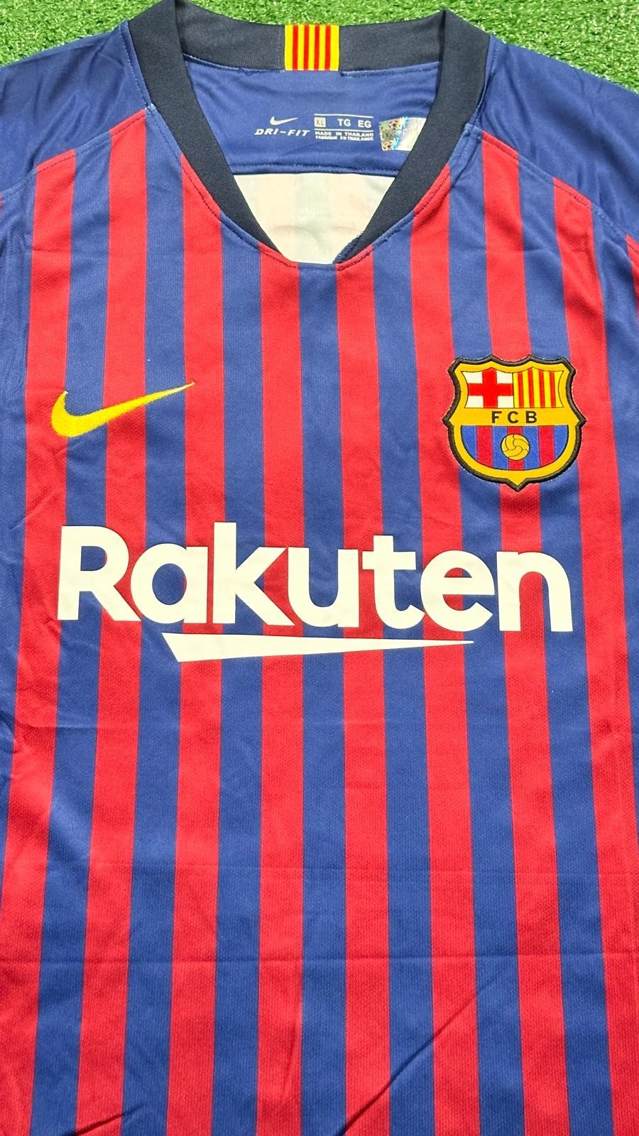 Lionel Messi signed FC Barcelona home jersey detail view 14