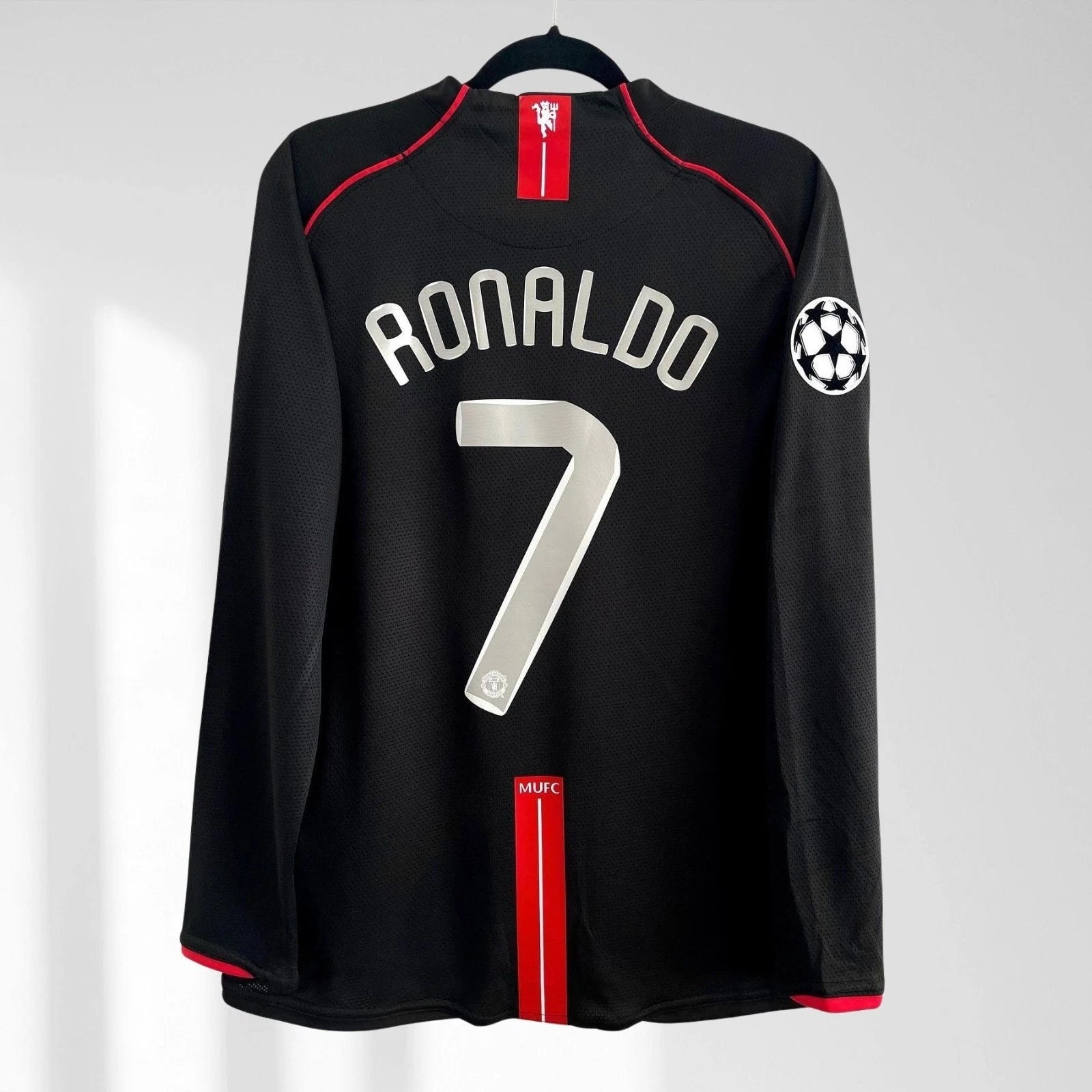 Cristiano Ronaldo 2007/08 Manchester United Away Long-Sleeve Jersey detail view 2