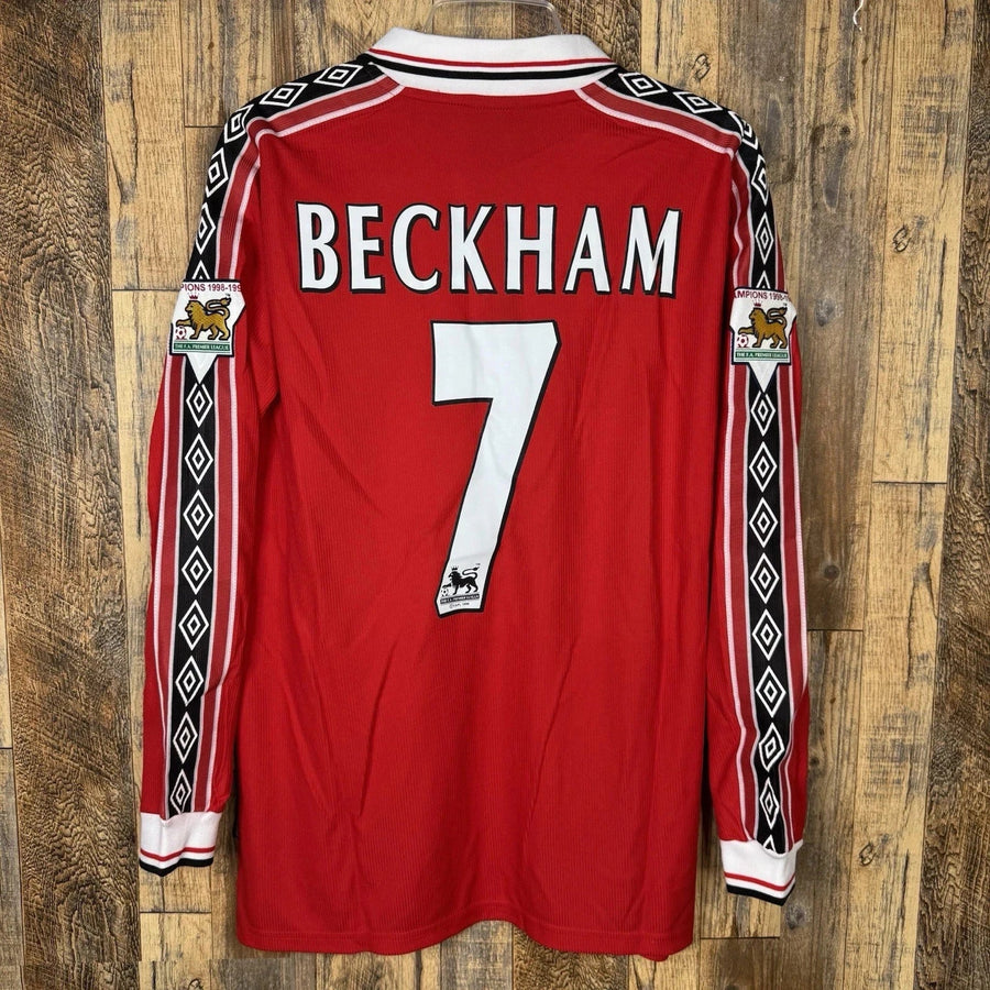 David Beckham 1999/00 Manchester United Home Long-Sleeve Jersey front view