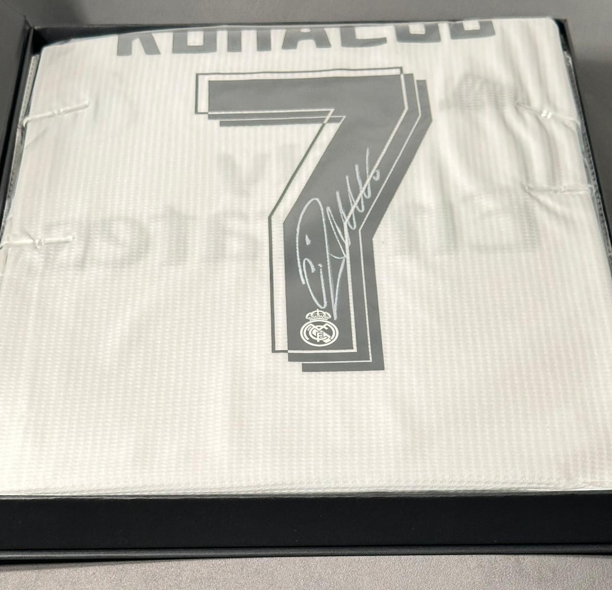 Cristiano Ronaldo signed Real Madrid home jersey detail view 7
