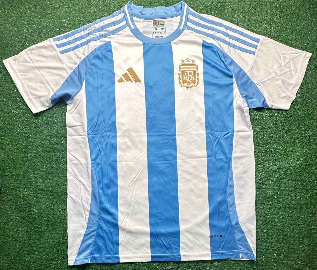 Lionel Messi signed Argentina home jersey detail view 4